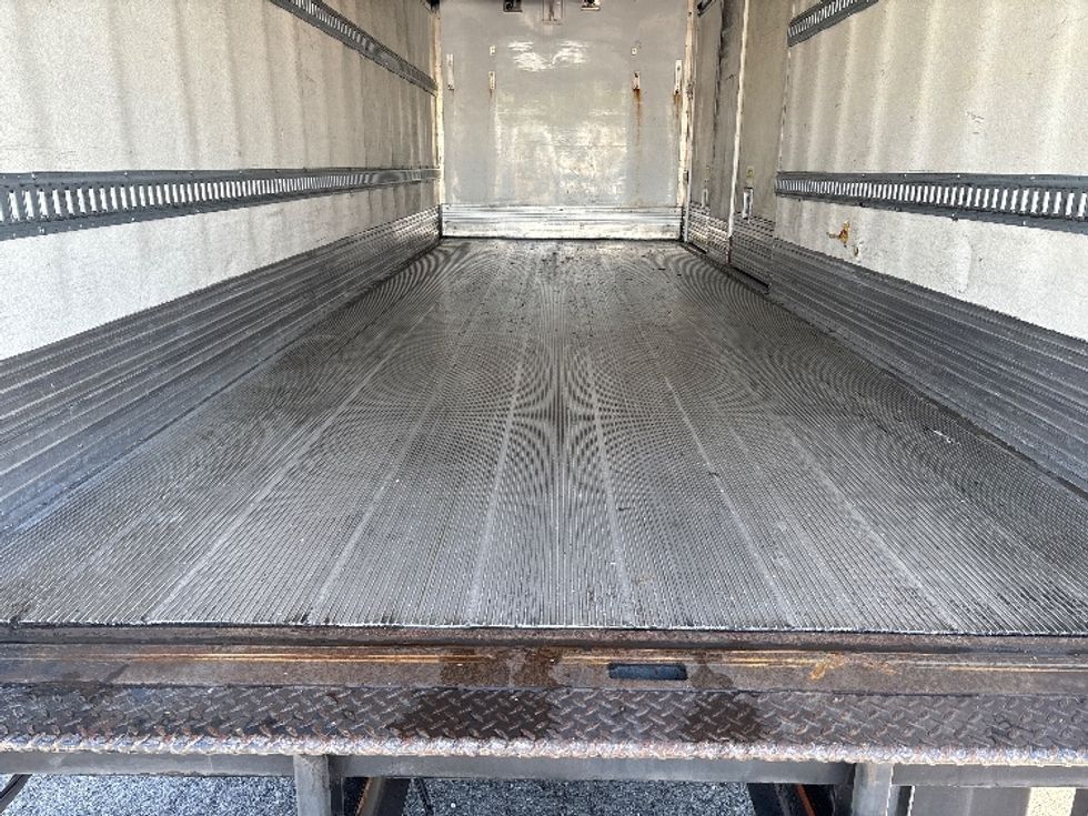 Refrigerated Truck-Light and Medium Duty Trucks-Freightliner-2018-M2-West Sacramento-CA-249,613\n\t\tmiles-$ 55,000 - Image 9