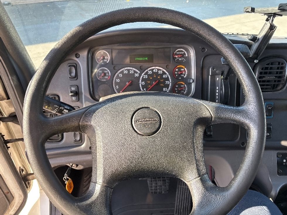 2018 Freightliner M2 106 Medium Duty photo 14