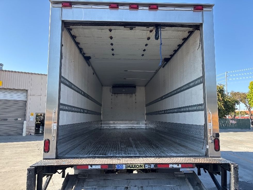 2018 Freightliner M2 106 Medium Duty photo 8