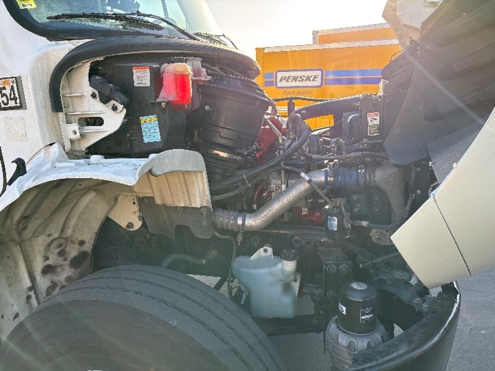 Refrigerated Truck-Light and Medium Duty Trucks-Freightliner-2018-M2-West Sacramento-CA-291,858\n\t\tmiles-$ 49,750 - Image 23