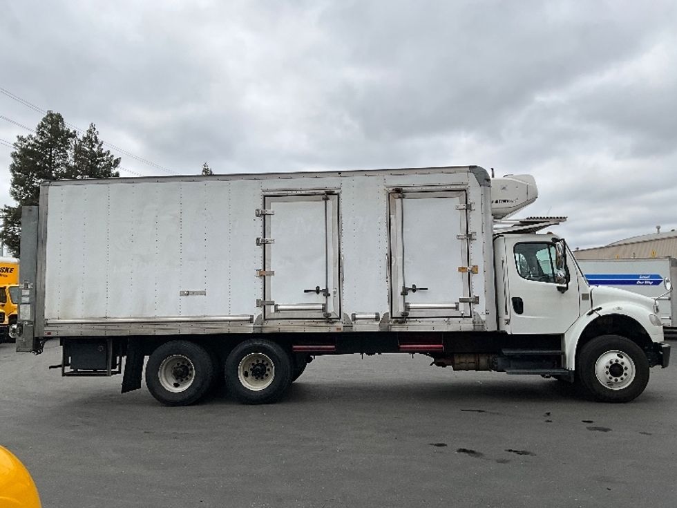 Refrigerated Truck-Light and Medium Duty Trucks-Freightliner-2018-M2-West Sacramento-CA-346,499\n\t\tmiles-$ 35,250 - Image 15