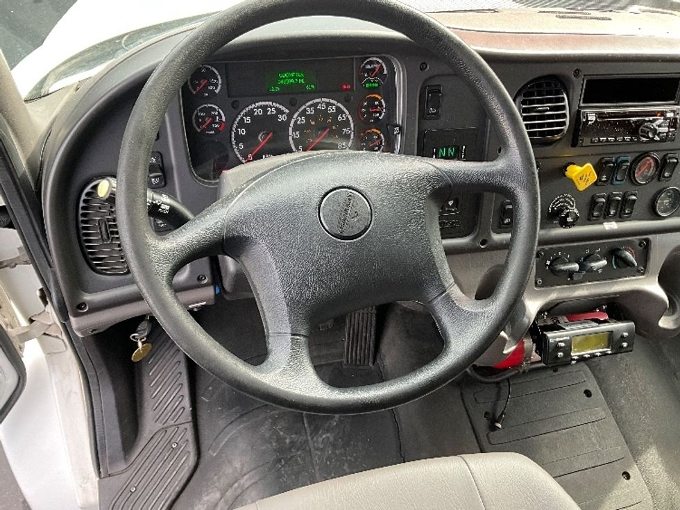 Refrigerated Truck-Light and Medium Duty Trucks-Freightliner-2018-M2-West Sacramento-CA-346,499\n\t\tmiles-$ 35,250 - Image 18