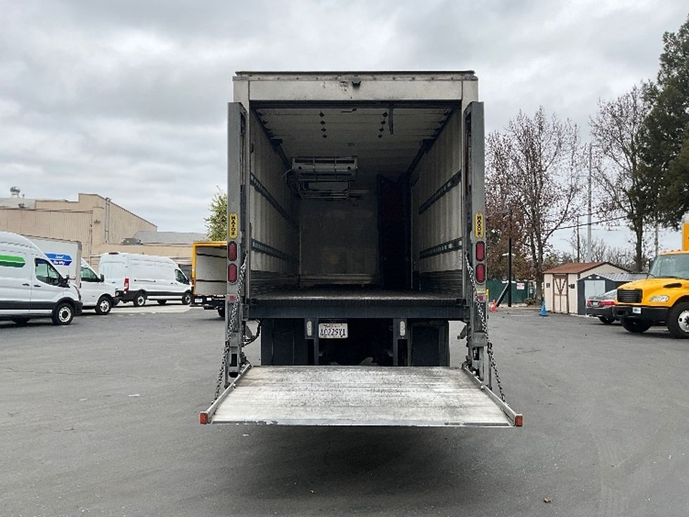 Refrigerated Truck-Light and Medium Duty Trucks-Freightliner-2018-M2-West Sacramento-CA-346,499\n\t\tmiles-$ 35,250 - Image 9