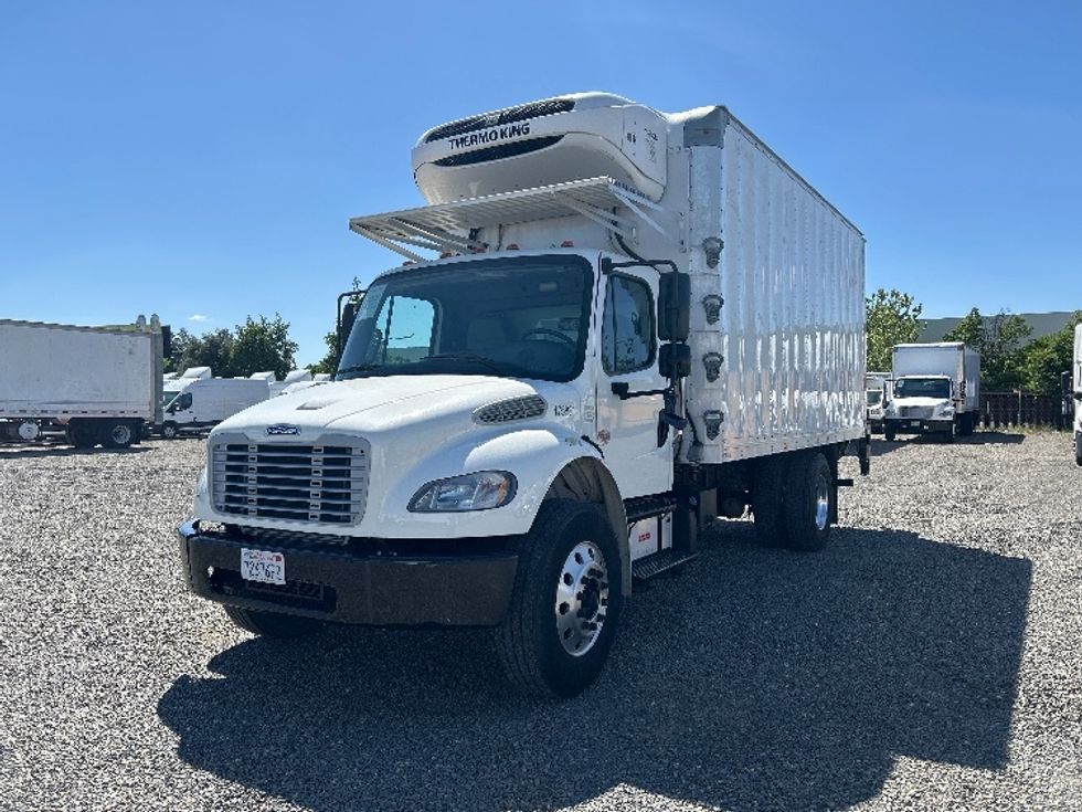 Refrigerated Truck-Light and Medium Duty Trucks-Freightliner-2018-M2-West Sacramento-CA-78,841\n\t\tmiles-$ 51,750 - Image 3