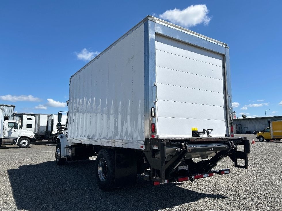 Refrigerated Truck-Light and Medium Duty Trucks-Freightliner-2018-M2-West Sacramento-CA-78,841\n\t\tmiles-$ 51,750 - Image 6