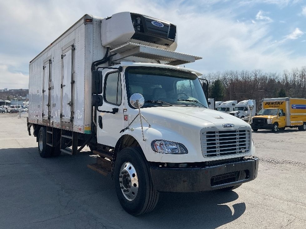 Refrigerated Truck-Light and Medium Duty Trucks-Freightliner-2018-M2-Wilkes Barre-PA-211,639\n\t\tmiles-$ 43,750 - Image 1