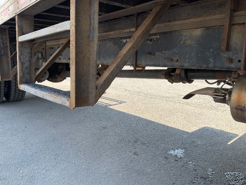 Refrigerated Truck-Light and Medium Duty Trucks-Freightliner-2018-M2-Wilkes Barre-PA-211,639\n\t\tmiles-$ 43,750 - Image 14