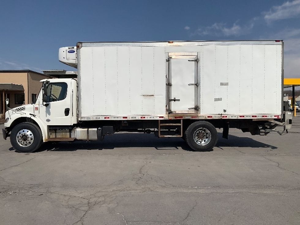 Refrigerated Truck-Light and Medium Duty Trucks-Freightliner-2018-M2-Wilkes Barre-PA-211,639\n\t\tmiles-$ 43,750 - Image 4