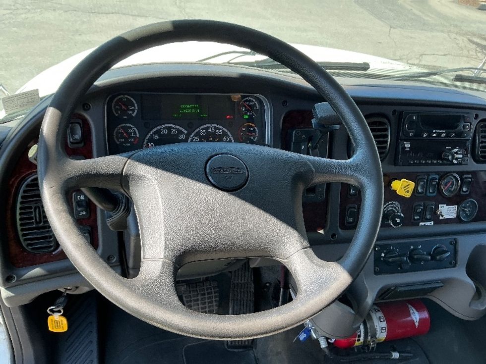 Refrigerated Truck-Light and Medium Duty Trucks-Freightliner-2018-M2-Wilkes Barre-PA-235,928\n\t\tmiles-$ 43,750 - Image 18