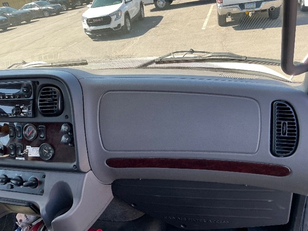 Refrigerated Truck-Light and Medium Duty Trucks-Freightliner-2018-M2-Wilkes Barre-PA-235,928\n\t\tmiles-$ 43,750 - Image 21