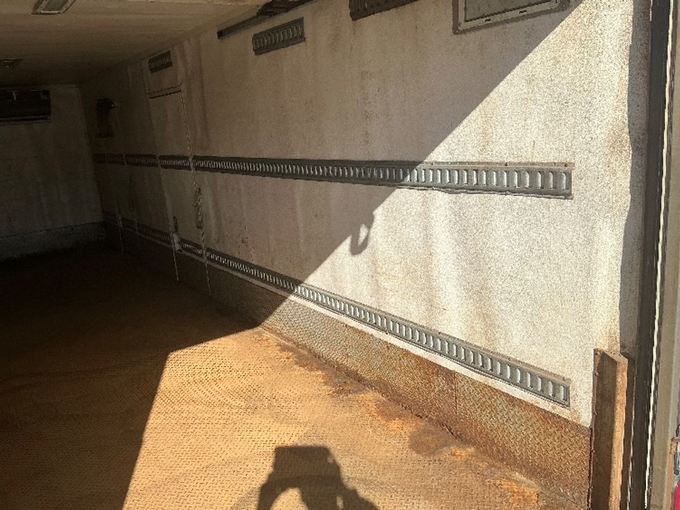 Refrigerated Truck-Light and Medium Duty Trucks-Freightliner-2018-M2-Wilkes Barre-PA-236,529\n\t\tmiles-$ 60,750 - Image 12