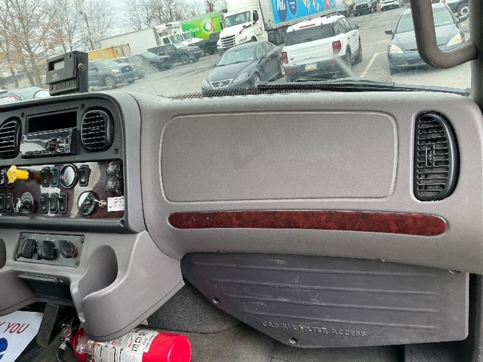 Refrigerated Truck-Light and Medium Duty Trucks-Freightliner-2018-M2-Wilkes Barre-PA-236,529\n\t\tmiles-$ 60,750 - Image 21