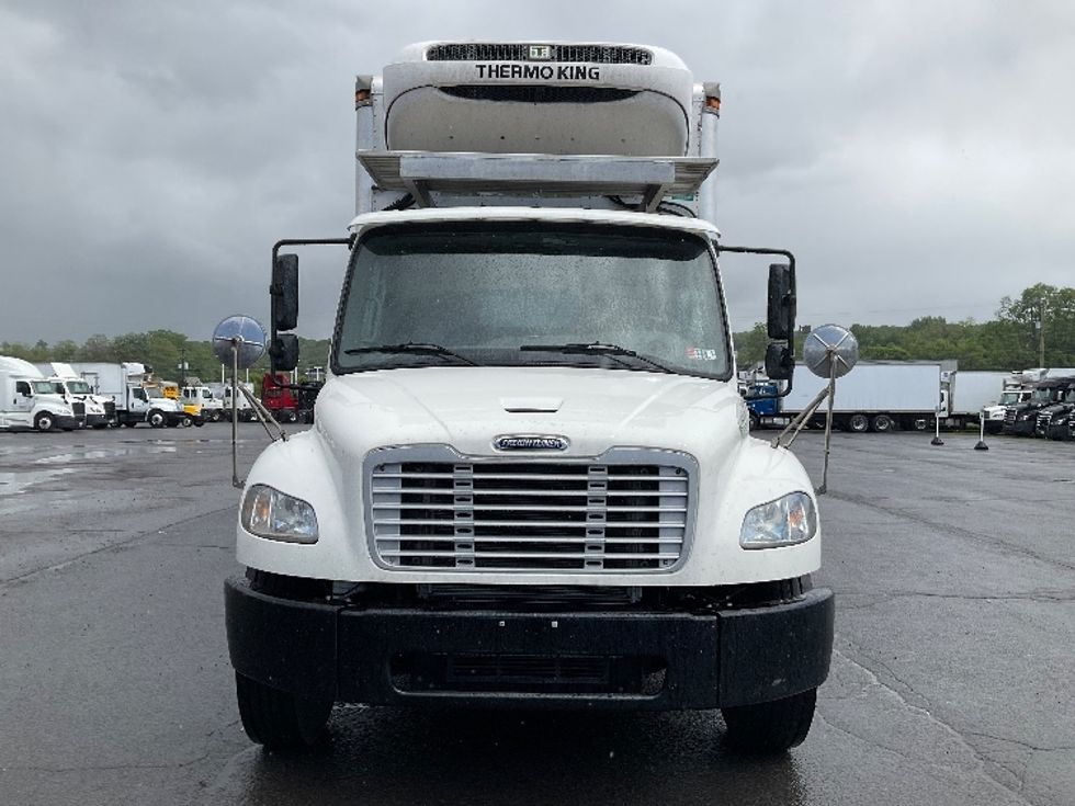 Refrigerated Truck-Light and Medium Duty Trucks-Freightliner-2018-M2-Wilkes Barre-PA-270,126\n\t\tmiles-$ 36,750 - Image 2