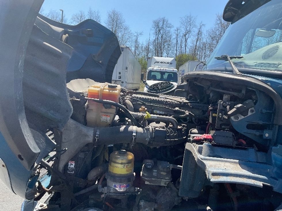 Refrigerated Truck-Light and Medium Duty Trucks-Freightliner-2018-M211264S-Akron-OH-447,319\n\t\tmiles-$ 74,000 - Image 24