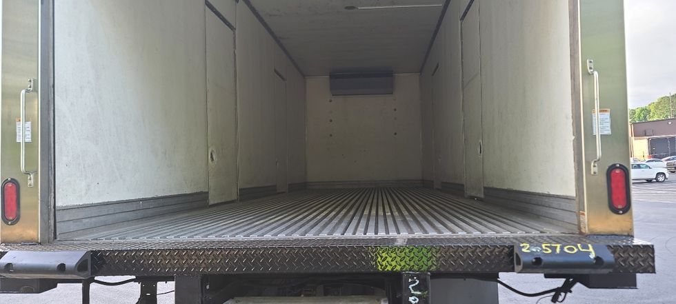 Refrigerated Truck-Light and Medium Duty Trucks-Freightliner-2018-M211264S-Atlanta-GA-667,288\n\t\tmiles-$ 63,000 - Image 10