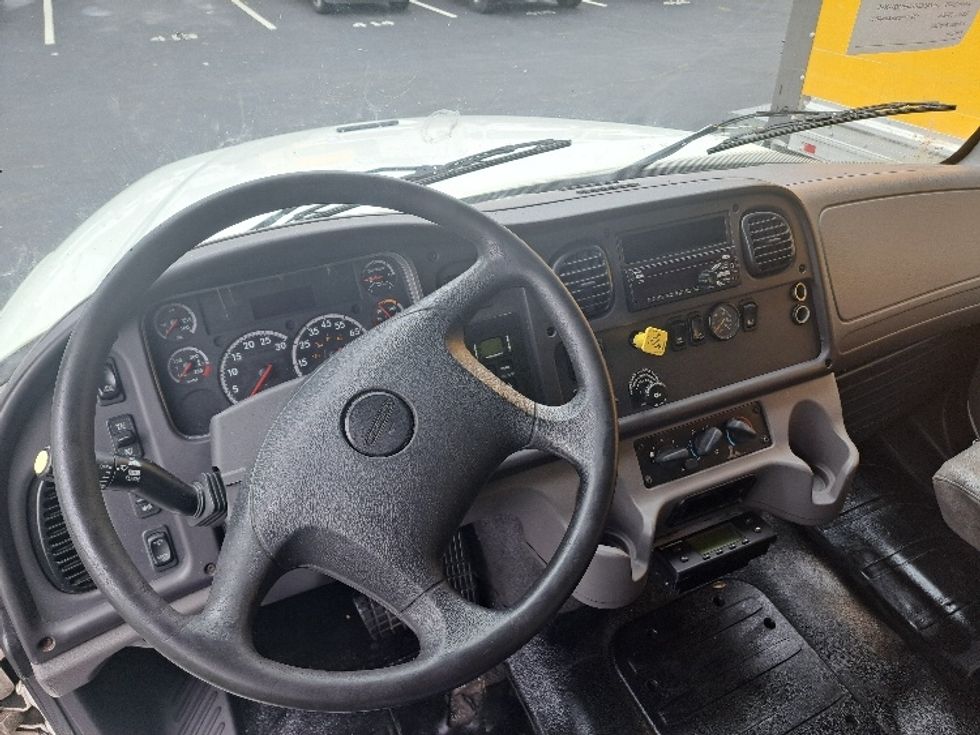 Refrigerated Truck-Light and Medium Duty Trucks-Freightliner-2018-M211264S-Atlanta-GA-667,288\n\t\tmiles-$ 63,000 - Image 18