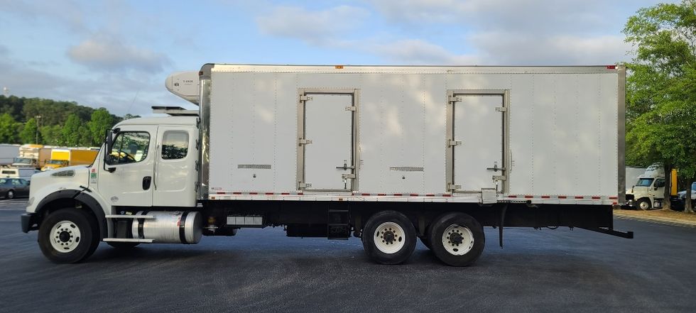 Refrigerated Truck-Light and Medium Duty Trucks-Freightliner-2018-M211264S-Atlanta-GA-667,288\n\t\tmiles-$ 63,000 - Image 4