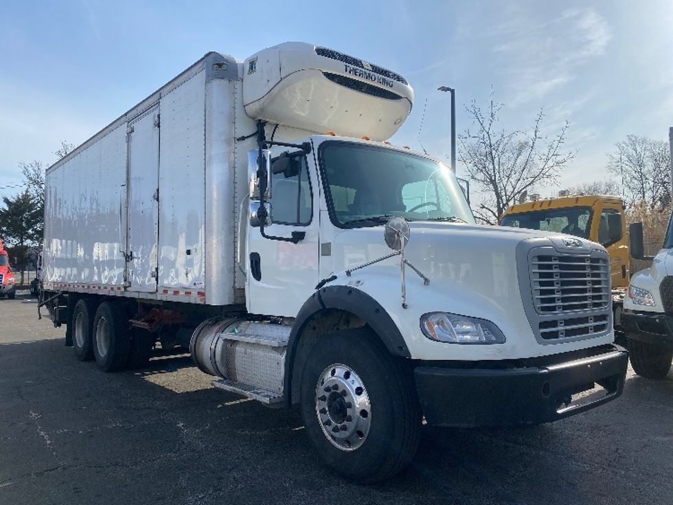 Refrigerated Truck-Light and Medium Duty Trucks-Freightliner-2018-M211264S-Parsippany-NJ-296,752\n\t\tmiles-$ 88,000 - Image 1