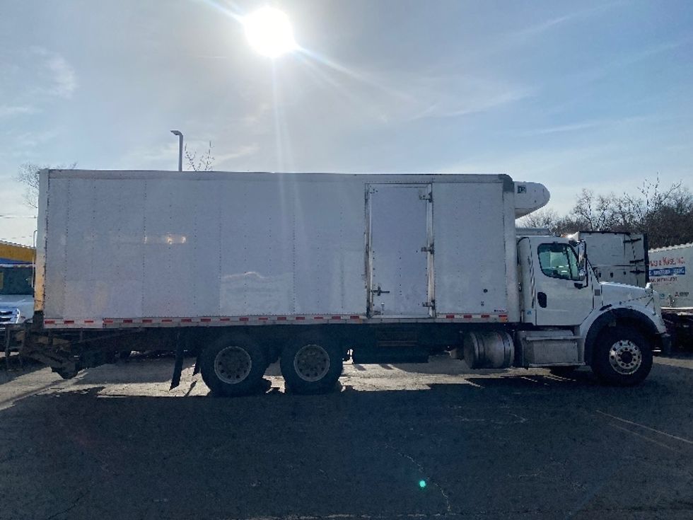 Refrigerated Truck-Light and Medium Duty Trucks-Freightliner-2018-M211264S-Parsippany-NJ-296,752\n\t\tmiles-$ 88,000 - Image 15