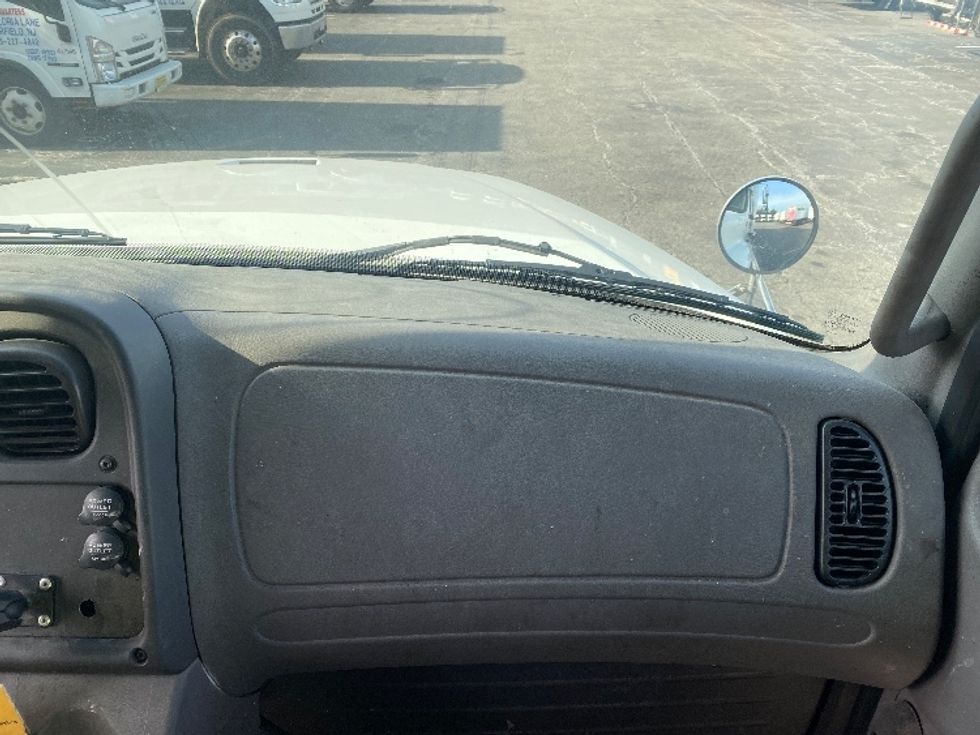 Refrigerated Truck-Light and Medium Duty Trucks-Freightliner-2018-M211264S-Parsippany-NJ-296,752\n\t\tmiles-$ 88,000 - Image 21