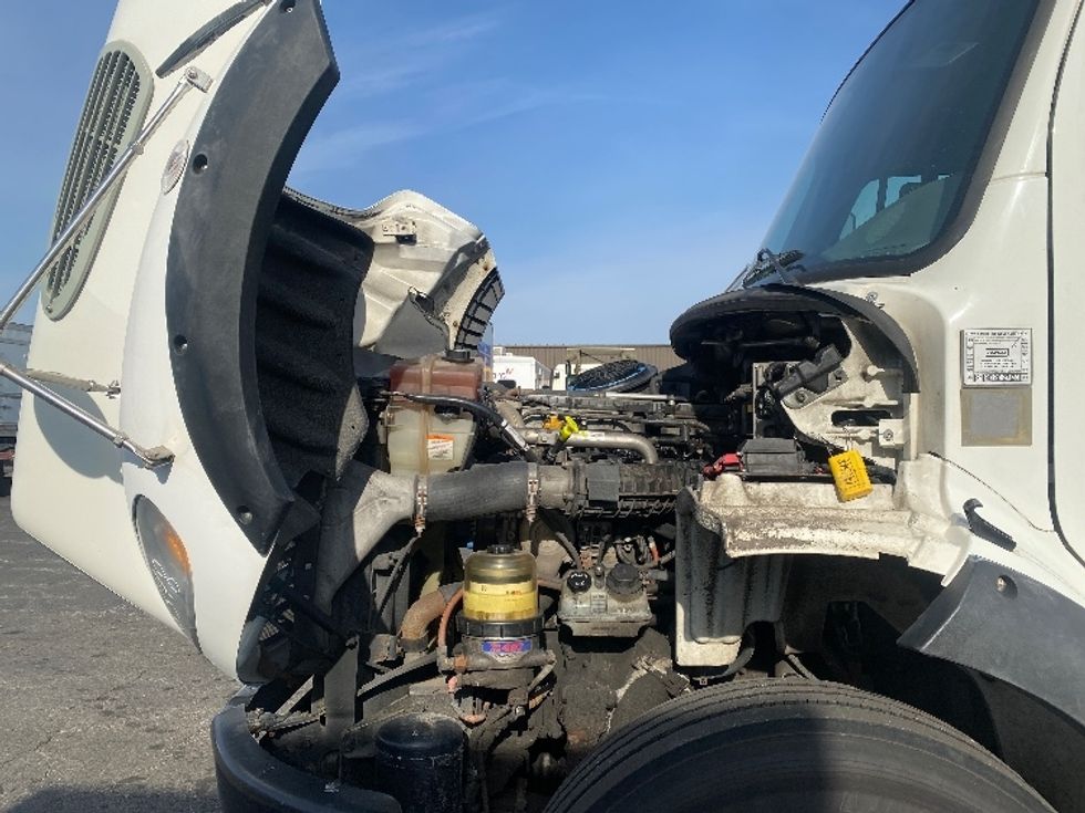 Refrigerated Truck-Light and Medium Duty Trucks-Freightliner-2018-M211264S-Parsippany-NJ-296,752\n\t\tmiles-$ 88,000 - Image 24