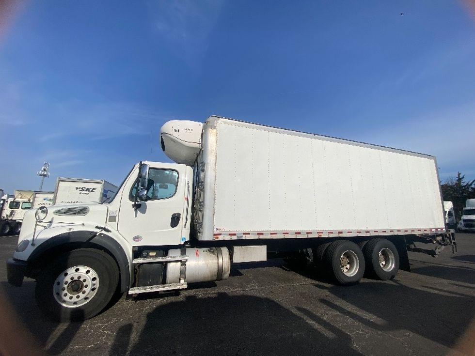 Refrigerated Truck-Light and Medium Duty Trucks-Freightliner-2018-M211264S-Parsippany-NJ-296,752\n\t\tmiles-$ 88,000 - Image 4
