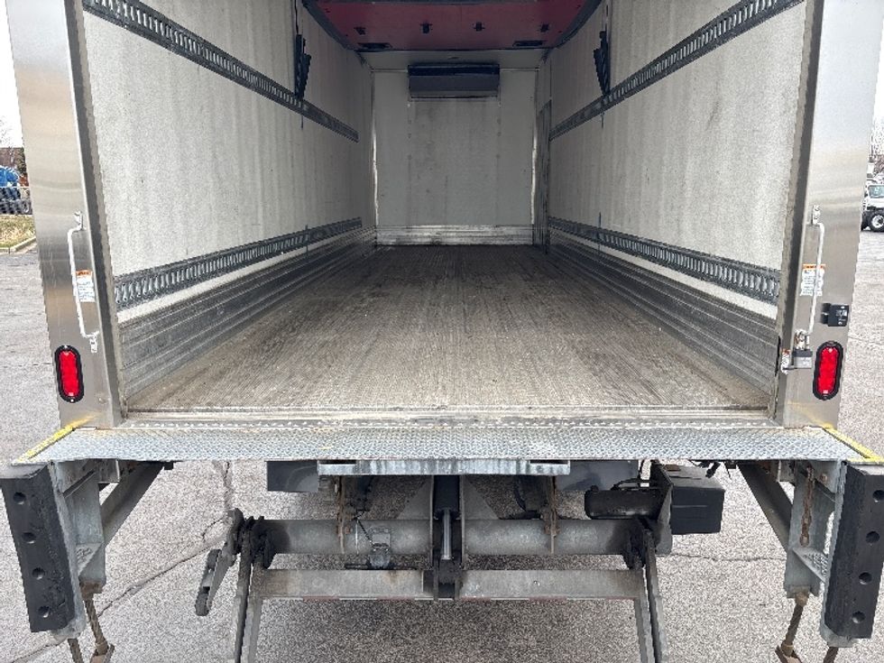 Refrigerated Truck-Light and Medium Duty Trucks-Freightliner-2018-M211264S-Sturtevant-WI-277,885\n\t\tmiles-$ 88,250 - Image 10