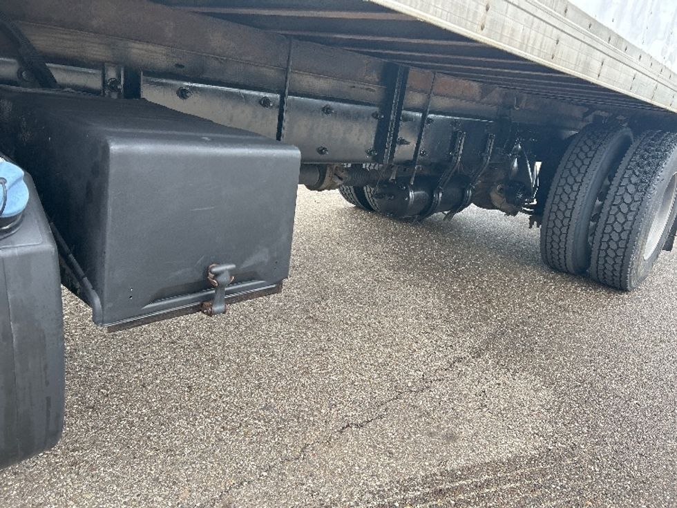 Refrigerated Truck-Light and Medium Duty Trucks-Freightliner-2019-M2-Akron-OH-211,843\n\t\tmiles-$ 19,000 - Image 5