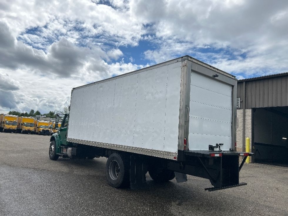 Refrigerated Truck-Light and Medium Duty Trucks-Freightliner-2019-M2-Akron-OH-211,843\n\t\tmiles-$ 19,000 - Image 6