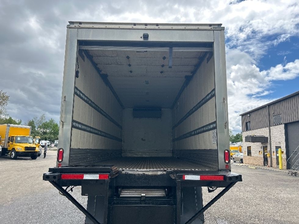 Refrigerated Truck-Light and Medium Duty Trucks-Freightliner-2019-M2-Akron-OH-211,843\n\t\tmiles-$ 19,000 - Image 8