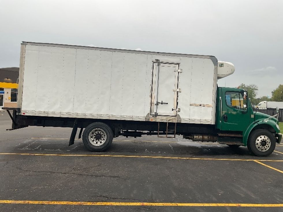 Refrigerated Truck-Light and Medium Duty Trucks-Freightliner-2019-M2-Akron-OH-230,886\n\t\tmiles-$ 35,500 - Image 15