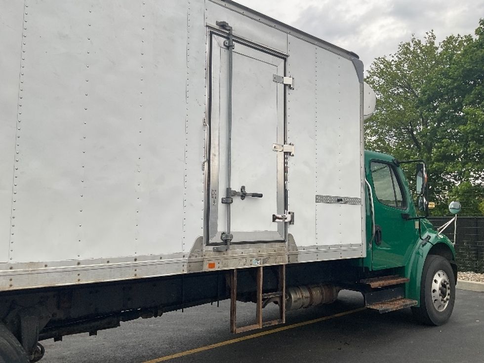 Refrigerated Truck-Light and Medium Duty Trucks-Freightliner-2019-M2-Akron-OH-230,886\n\t\tmiles-$ 35,500 - Image 25