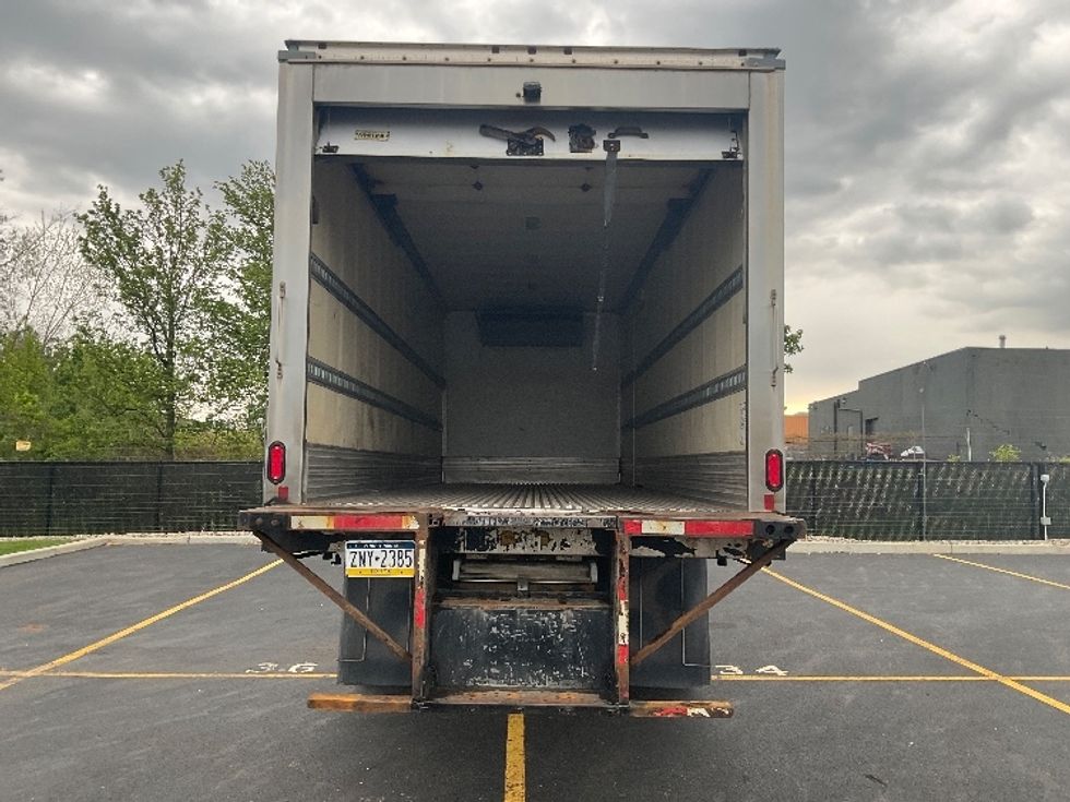 Refrigerated Truck-Light and Medium Duty Trucks-Freightliner-2019-M2-Akron-OH-230,886\n\t\tmiles-$ 35,500 - Image 8
