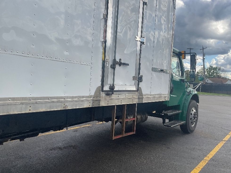 Refrigerated Truck-Light and Medium Duty Trucks-Freightliner-2019-M2-Akron-OH-231,512\n\t\tmiles-$ 35,500 - Image 14