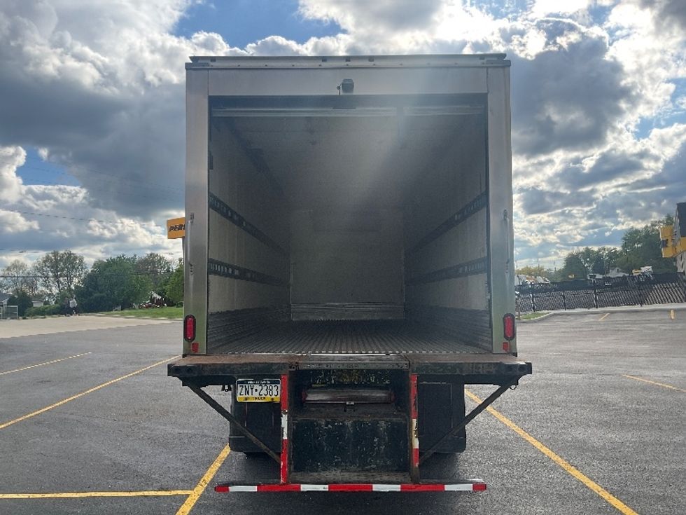 Refrigerated Truck-Light and Medium Duty Trucks-Freightliner-2019-M2-Akron-OH-231,512\n\t\tmiles-$ 35,500 - Image 8