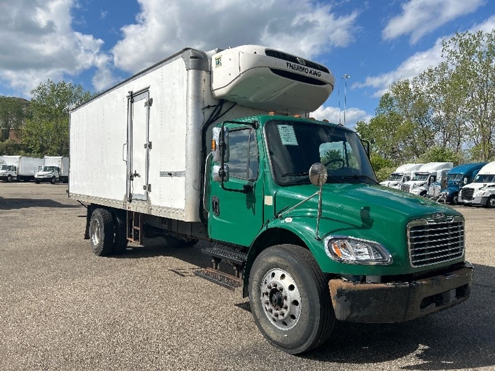 Refrigerated Truck-Light and Medium Duty Trucks-Freightliner-2019-M2-Akron-OH-257,599\n\t\tmiles-$ 36,750 - Image 1