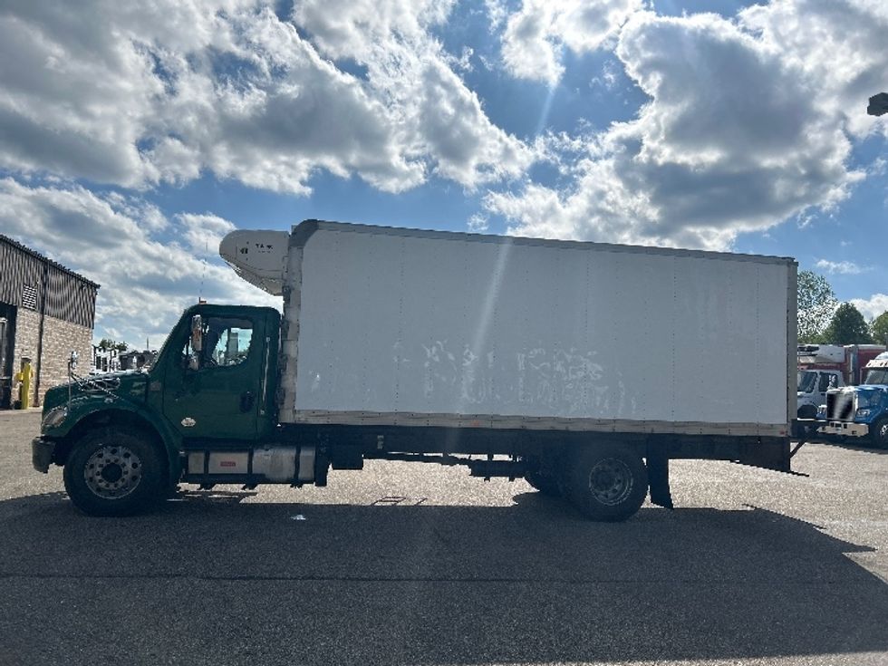 Refrigerated Truck-Light and Medium Duty Trucks-Freightliner-2019-M2-Akron-OH-257,599\n\t\tmiles-$ 36,750 - Image 4