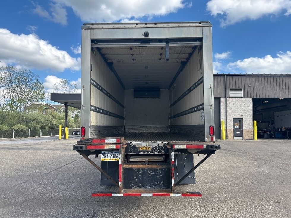 Refrigerated Truck-Light and Medium Duty Trucks-Freightliner-2019-M2-Akron-OH-257,599\n\t\tmiles-$ 36,750 - Image 9