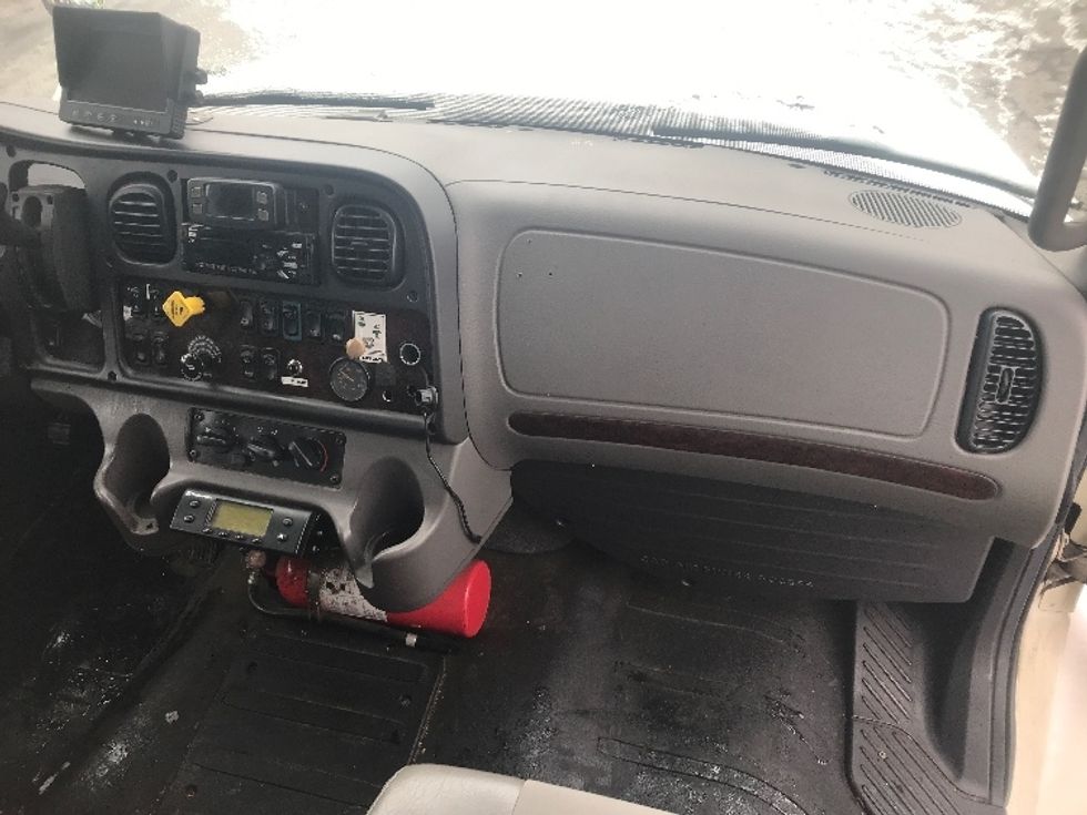 Refrigerated Truck-Light and Medium Duty Trucks-Freightliner-2019-M2-Akron-OH-278,170\n\t\tmiles-$ 38,250 - Image 21