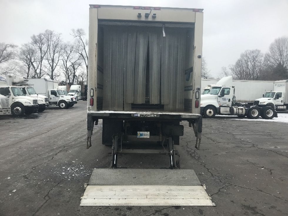 Refrigerated Truck-Light and Medium Duty Trucks-Freightliner-2019-M2-Akron-OH-278,170\n\t\tmiles-$ 38,250 - Image 9