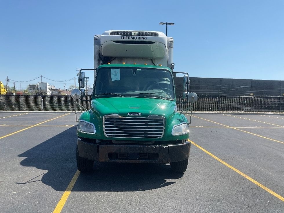 Refrigerated Truck-Light and Medium Duty Trucks-Freightliner-2019-M2-Akron-OH-278,371\n\t\tmiles-$ 33,000 - Image 2