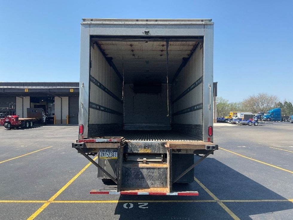 Refrigerated Truck-Light and Medium Duty Trucks-Freightliner-2019-M2-Akron-OH-278,371\n\t\tmiles-$ 33,000 - Image 8