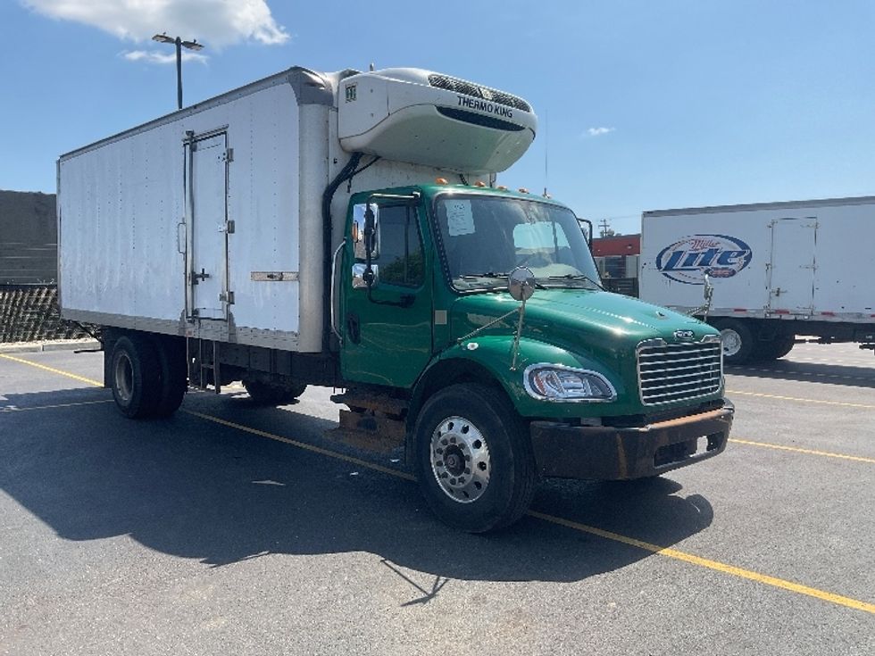 Refrigerated Truck-Light and Medium Duty Trucks-Freightliner-2019-M2-Akron-OH-284,917\n\t\tmiles-$ 32,250 - Image 1