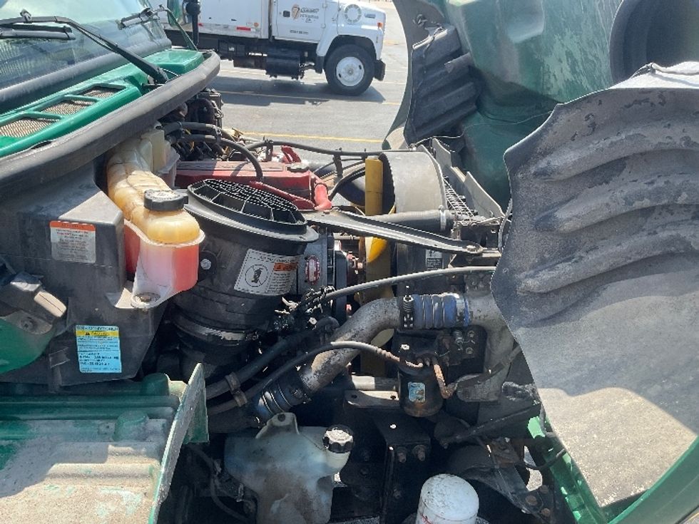 Refrigerated Truck-Light and Medium Duty Trucks-Freightliner-2019-M2-Akron-OH-284,917\n\t\tmiles-$ 32,250 - Image 22