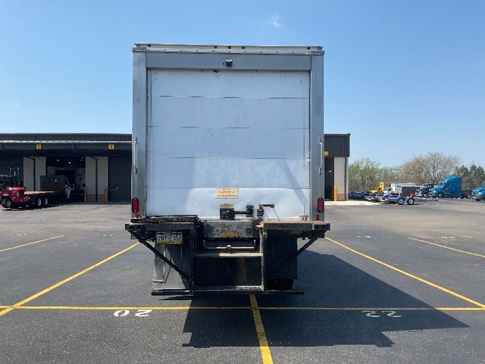 Refrigerated Truck-Light and Medium Duty Trucks-Freightliner-2019-M2-Akron-OH-284,917\n\t\tmiles-$ 32,250 - Image 7