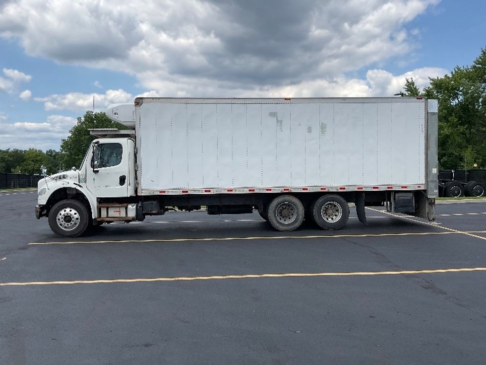 Refrigerated Truck-Light and Medium Duty Trucks-Freightliner-2019-M2-Akron-OH-334,460\n\t\tmiles-$ 34,250 - Image 4