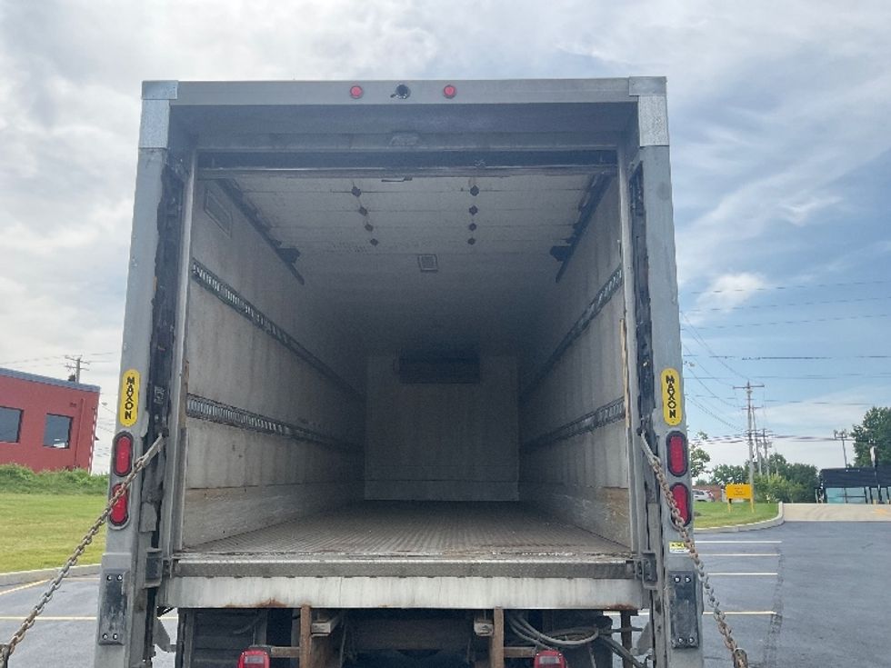 Refrigerated Truck-Light and Medium Duty Trucks-Freightliner-2019-M2-Akron-OH-334,460\n\t\tmiles-$ 34,250 - Image 8