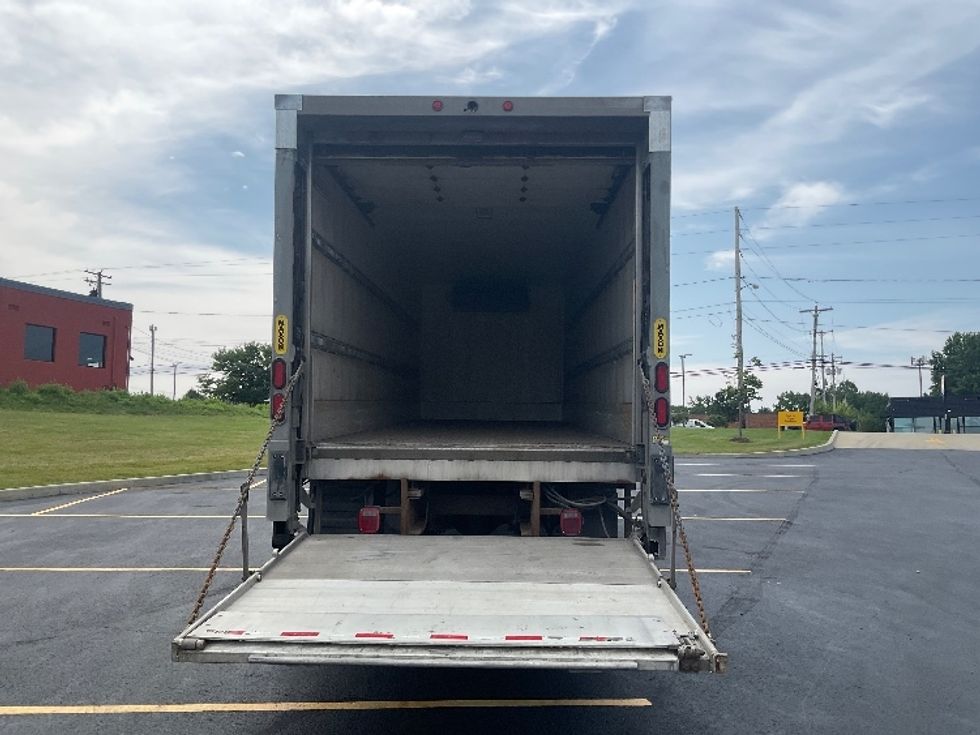 Refrigerated Truck-Light and Medium Duty Trucks-Freightliner-2019-M2-Akron-OH-334,460\n\t\tmiles-$ 34,250 - Image 9