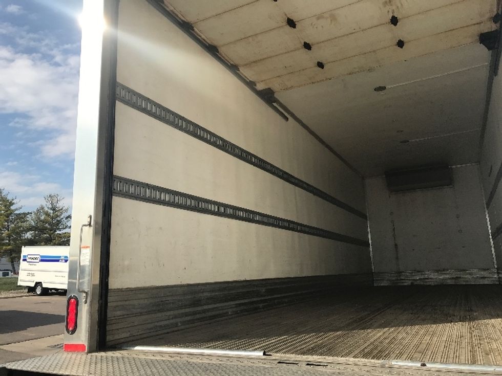 Refrigerated Truck-Light and Medium Duty Trucks-Freightliner-2019-M2-Alabaster-AL-146,388\n\t\tmiles-$ 80,750 - Image 11