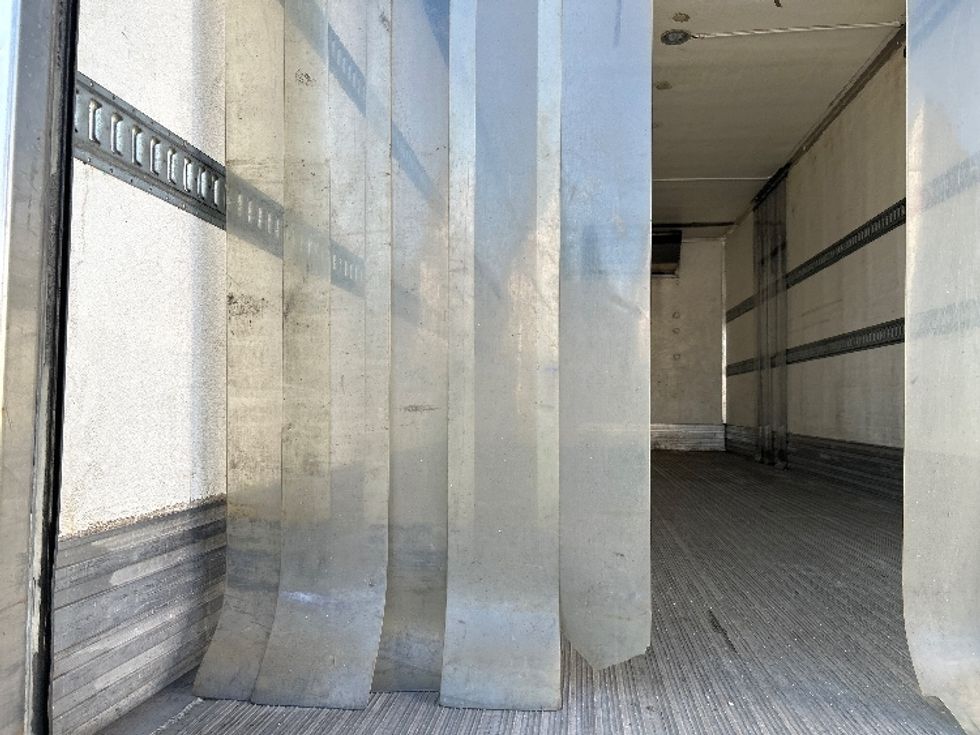 Refrigerated Truck-Light and Medium Duty Trucks-Freightliner-2019-M2-Albany-NY-148,083\n\t\tmiles-$ 53,000 - Image 11